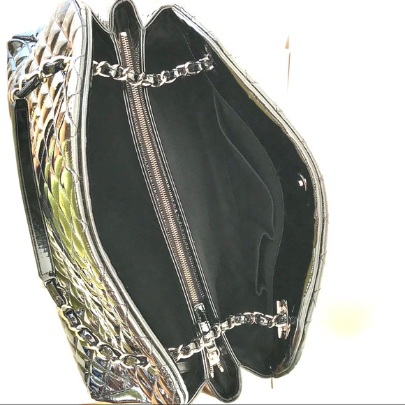 Chanel Quilted Patent Leather Maxi/XL Tote Handbag - Picture 8 of 9